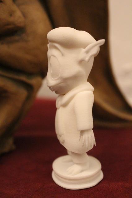 Image for Gavroche figurine, side