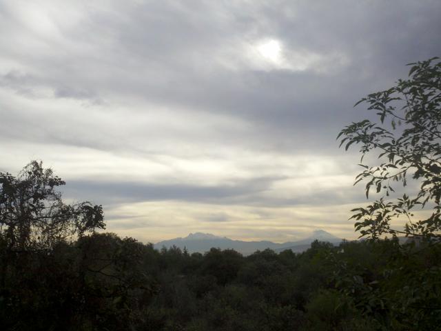 Image for Popocatepetl & Iztaccihuatl