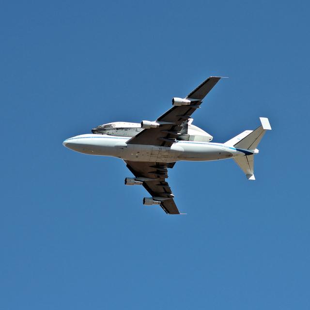 Image for Space Shuttle Endeavor flying through San Augustin Pass